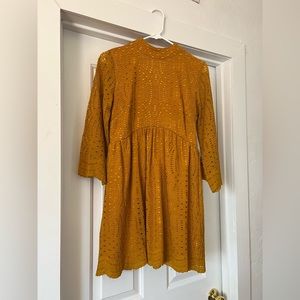 Babydoll style dress backless w/ flared sleeves